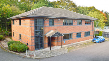 TO LET: Self-Contained Office