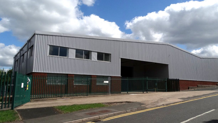TO LET (MAY SELL): Refurbished Industrial Warehouse Unit With Brand New Roof Covering And Secure Gated Yard