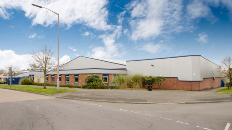 TO LET: Industrial Warehouse / Production Unit