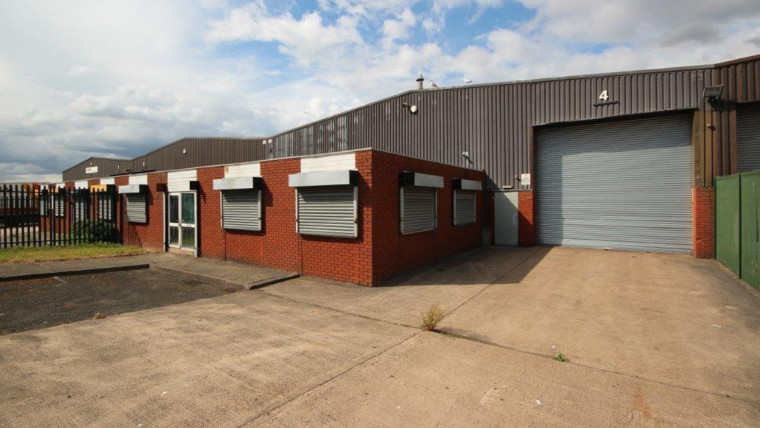 TO LET: Refurbished Industrial Warehouse / Production Unit