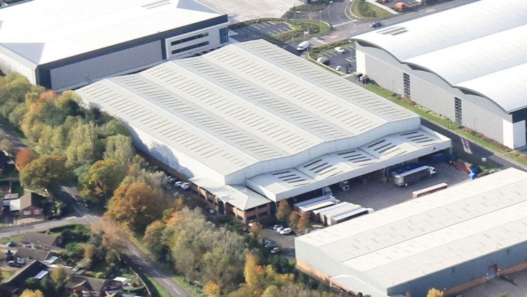 TO LET: Modern Industrial/Warehouse Unit