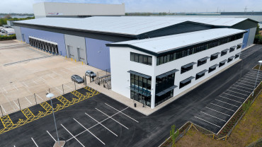 TO LET: Industrial / Warehouse Unit