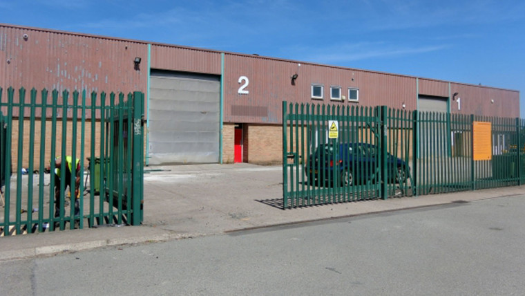 TO LET: Industrial Warehouse / Production Unit