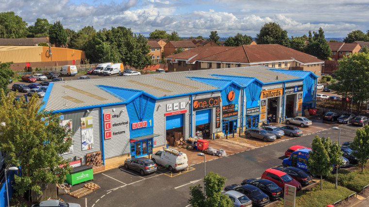 TO LET: Trade Counter