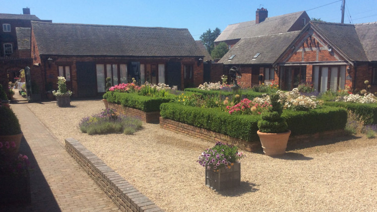TO LET: Barn Conversion Office Suite