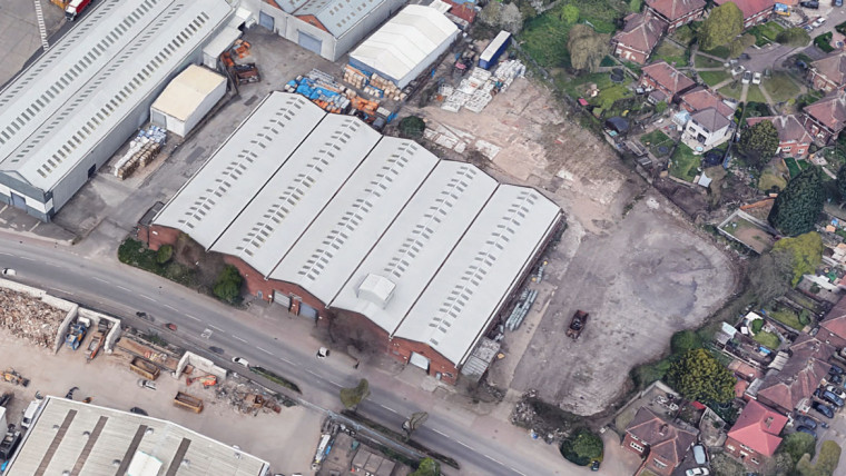 TO LET: Self Contained Warehouse Building