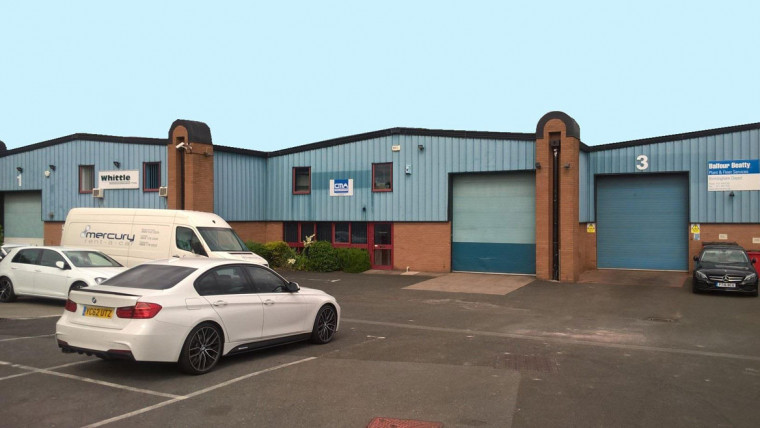 TO LET: Modern Warehouse / Production Unit