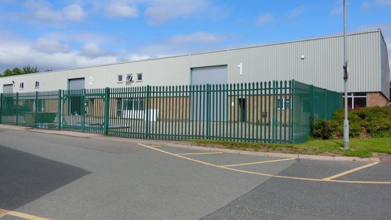 TO LET: Industrial Warehouse / Production Unit