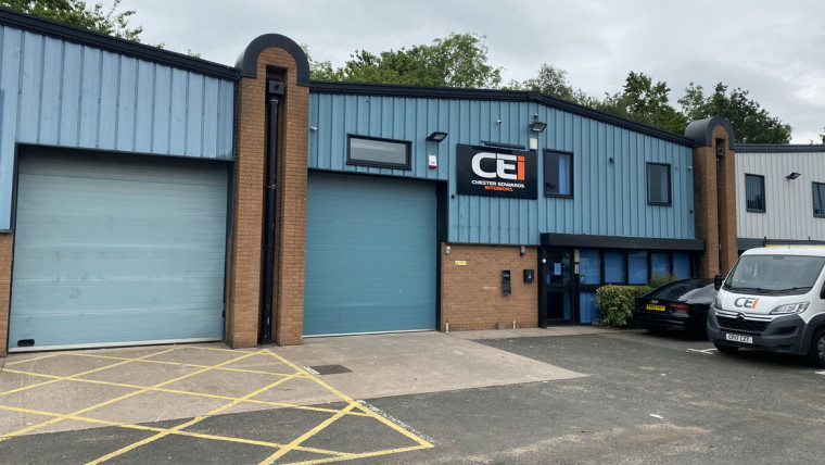 TO LET: Modern Warehouse / Production Unit