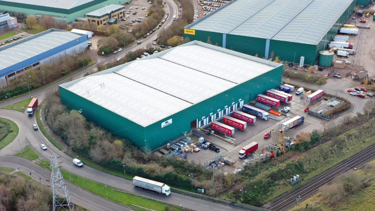 TO LET: Warehouse / Industrial Unit