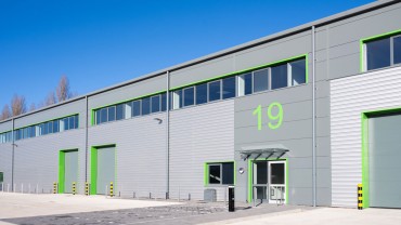 TO LET: New industrial / warehouse units