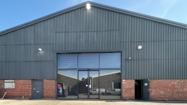 TO LET: Industrial / Warehouse Unit