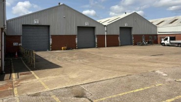 TO LET: Industrial Warehouse / Logistics Unit