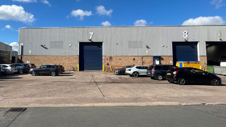 TO LET: Industrial Warehouse/Distribution Unit