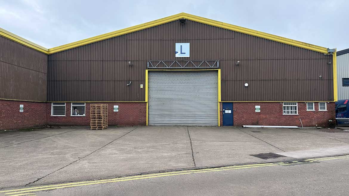 TO LET: Modern Warehouse Accommodation